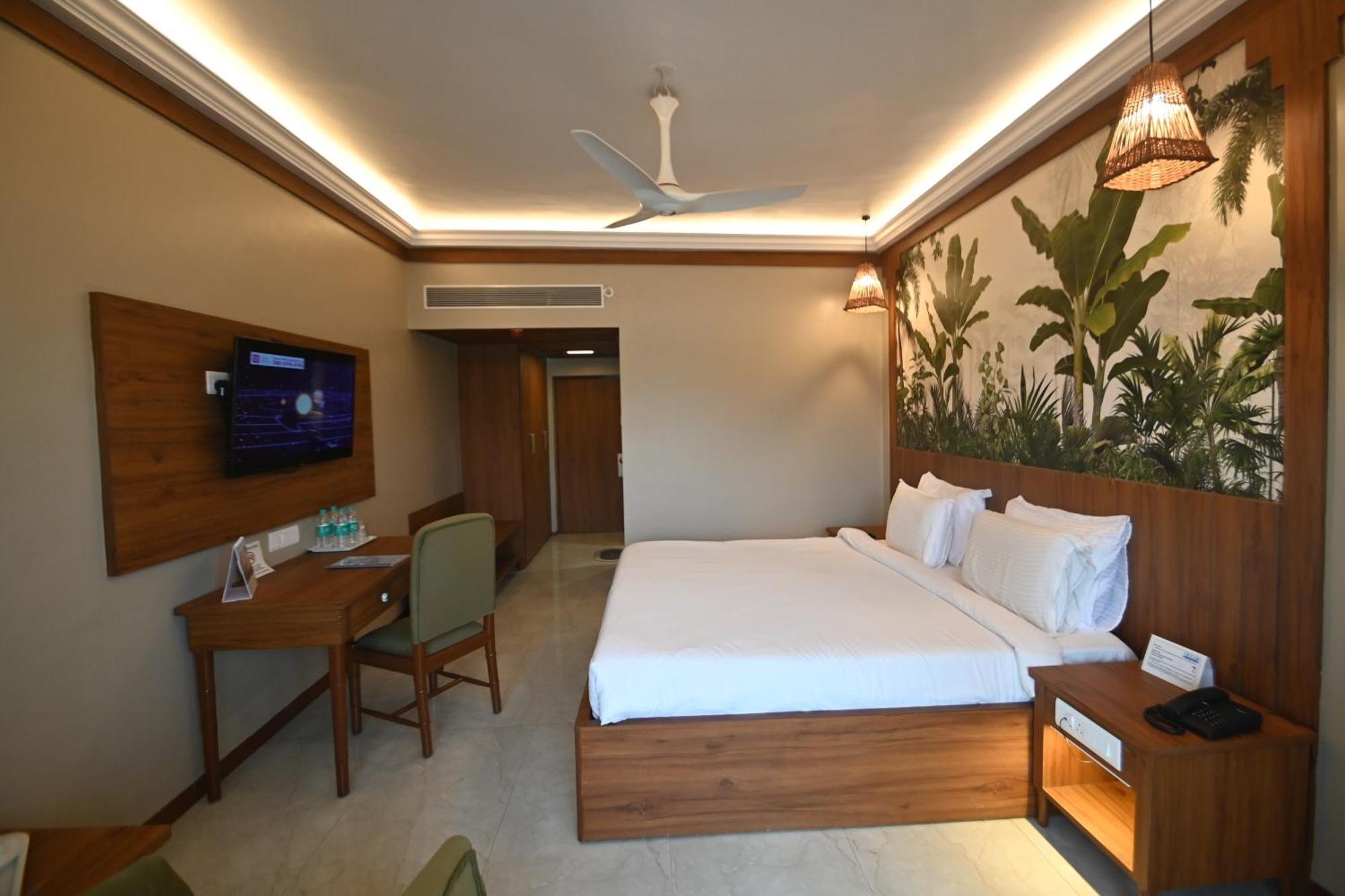 Rns Residency Sea View Hotel Mavalli ภายนอก รูปภาพ