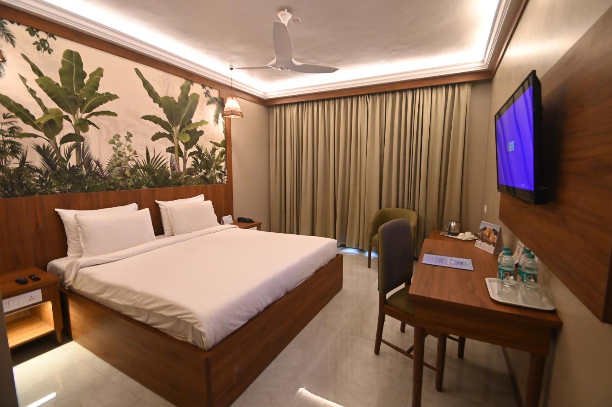 Rns Residency Sea View Hotel Mavalli ภายนอก รูปภาพ